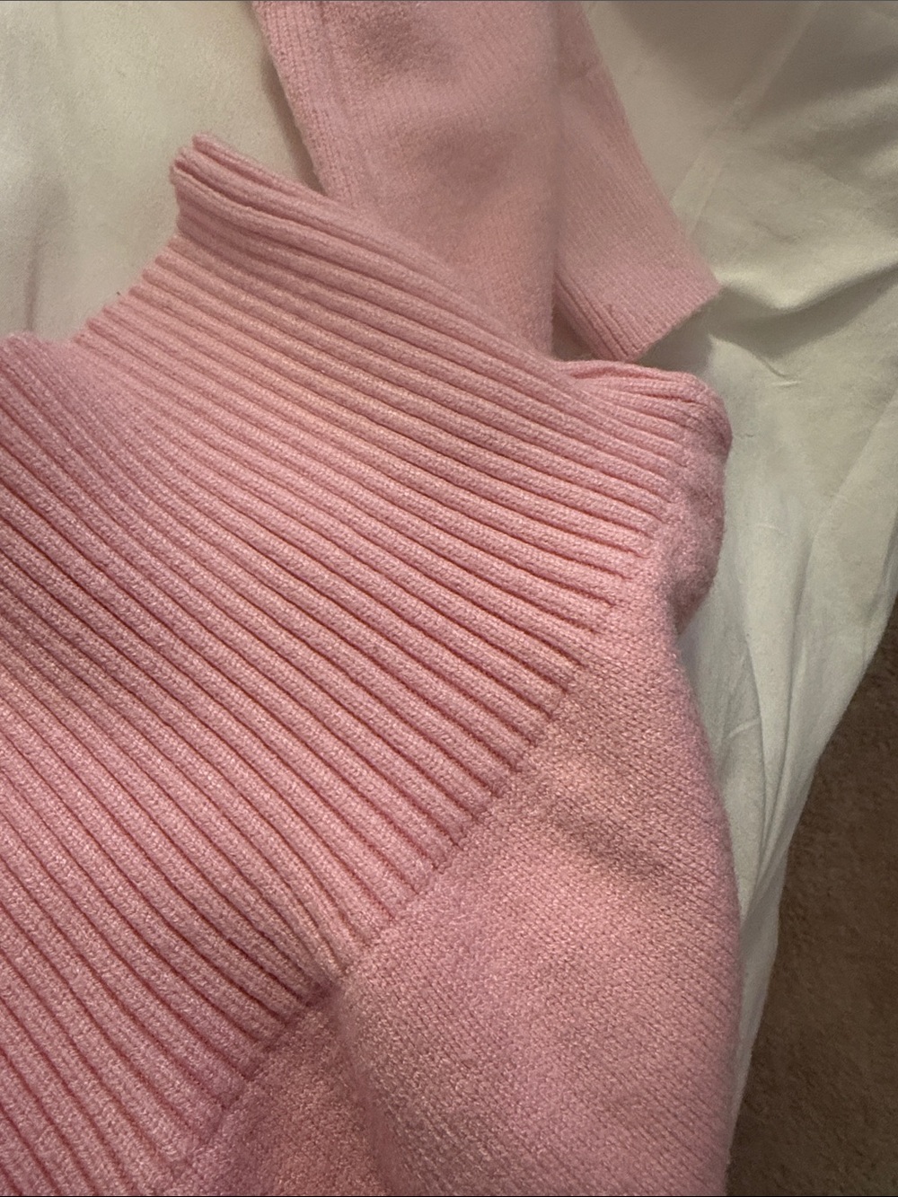 Off-Shoulder Boat Neck Pink Cropped Knit Sweater - Picture 4 of 4